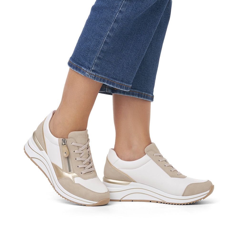 Women’s Leather Lace-Up Sneakers