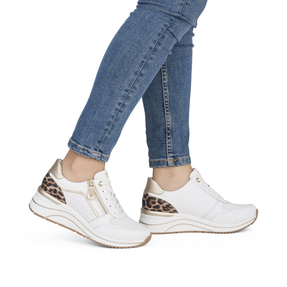 Women’s Leather Comfort Sneakers