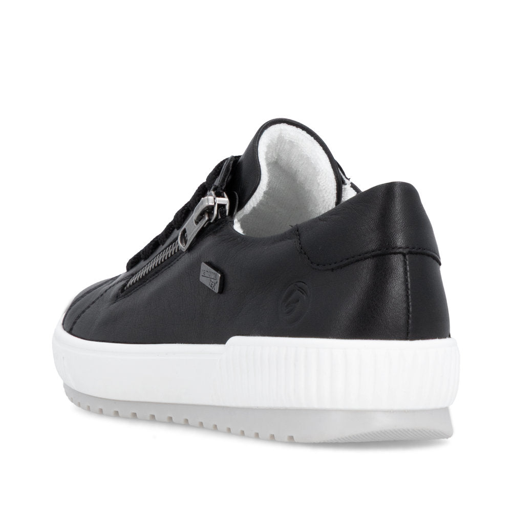 Women’s Leather Lace-Up Shoes