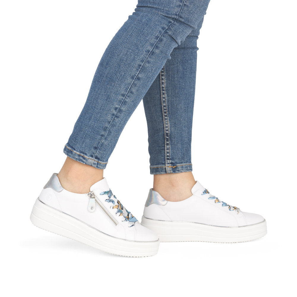 Women’s Leather Comfort Shoes