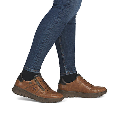 Women’s Leather Lace-Up Walking Shoe