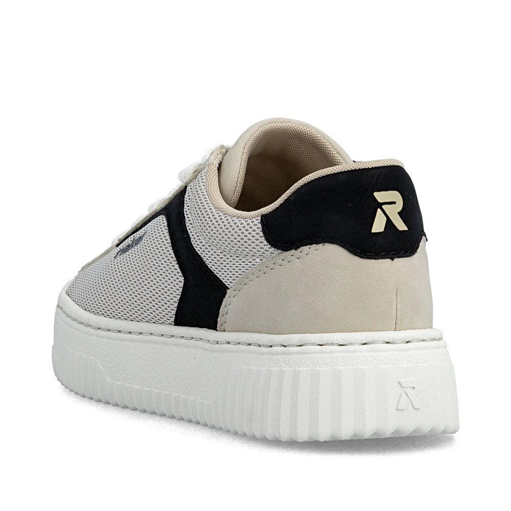 Women’s Lace-Up Shoes