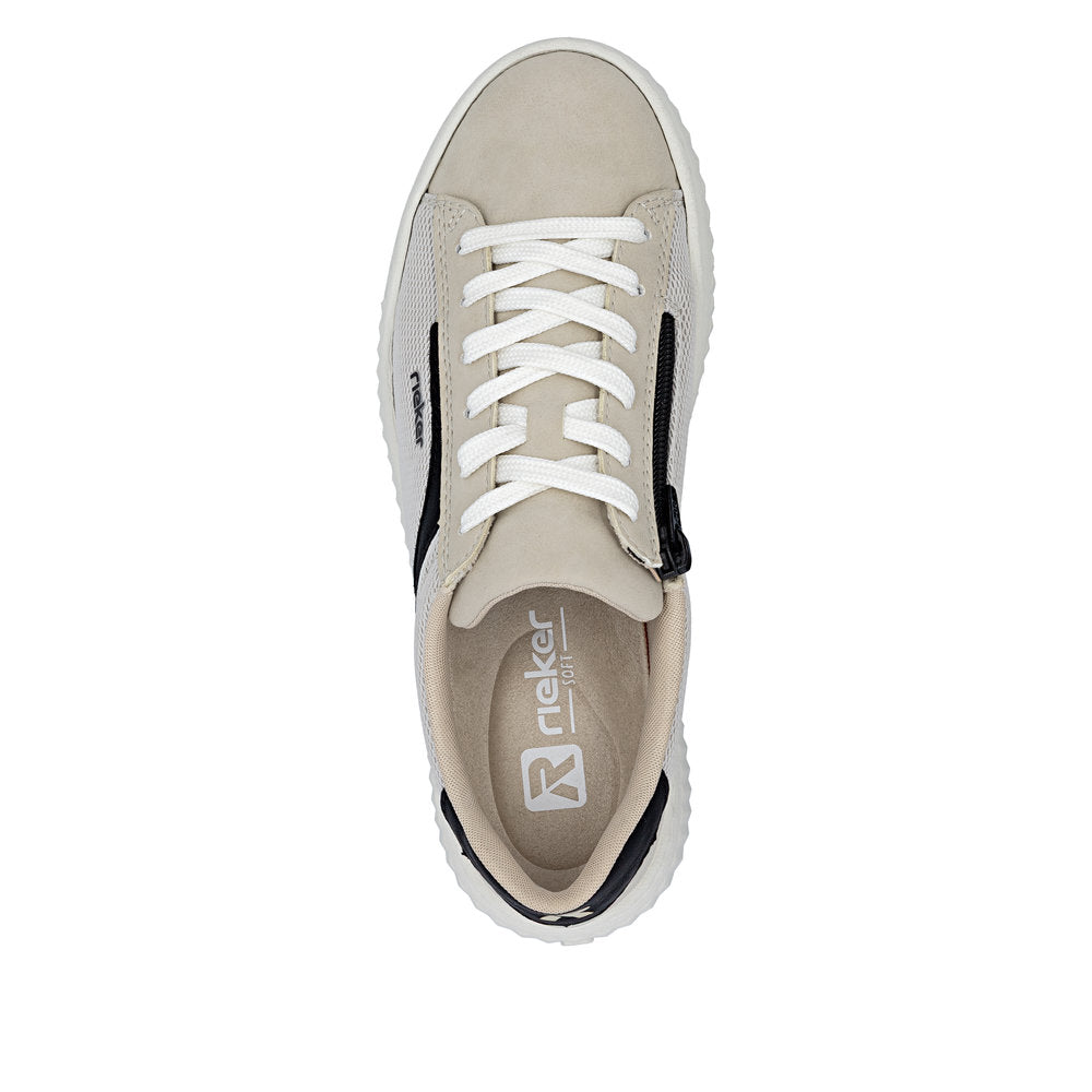 Women’s Lace-Up Shoes