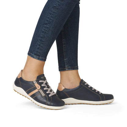 Women’s Leather Lace-Up Casual Shoe
