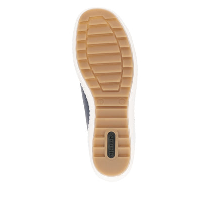 Women’s Leather Lace-Up Casual Shoe