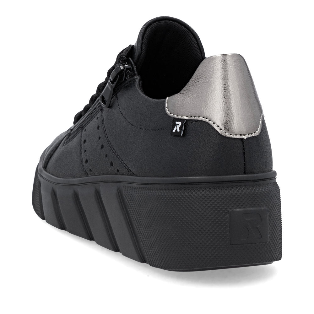 Women’s Leather Low-Top Sneaker
