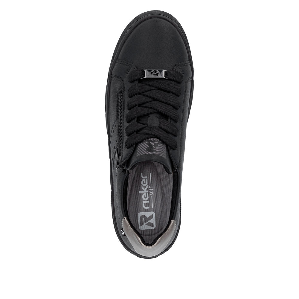 Women’s Leather Low-Top Sneaker